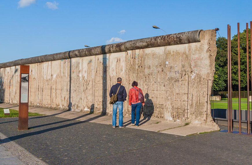 Die Berliner Mauer heute: Entdecke die Orte, an denen sie noch steht